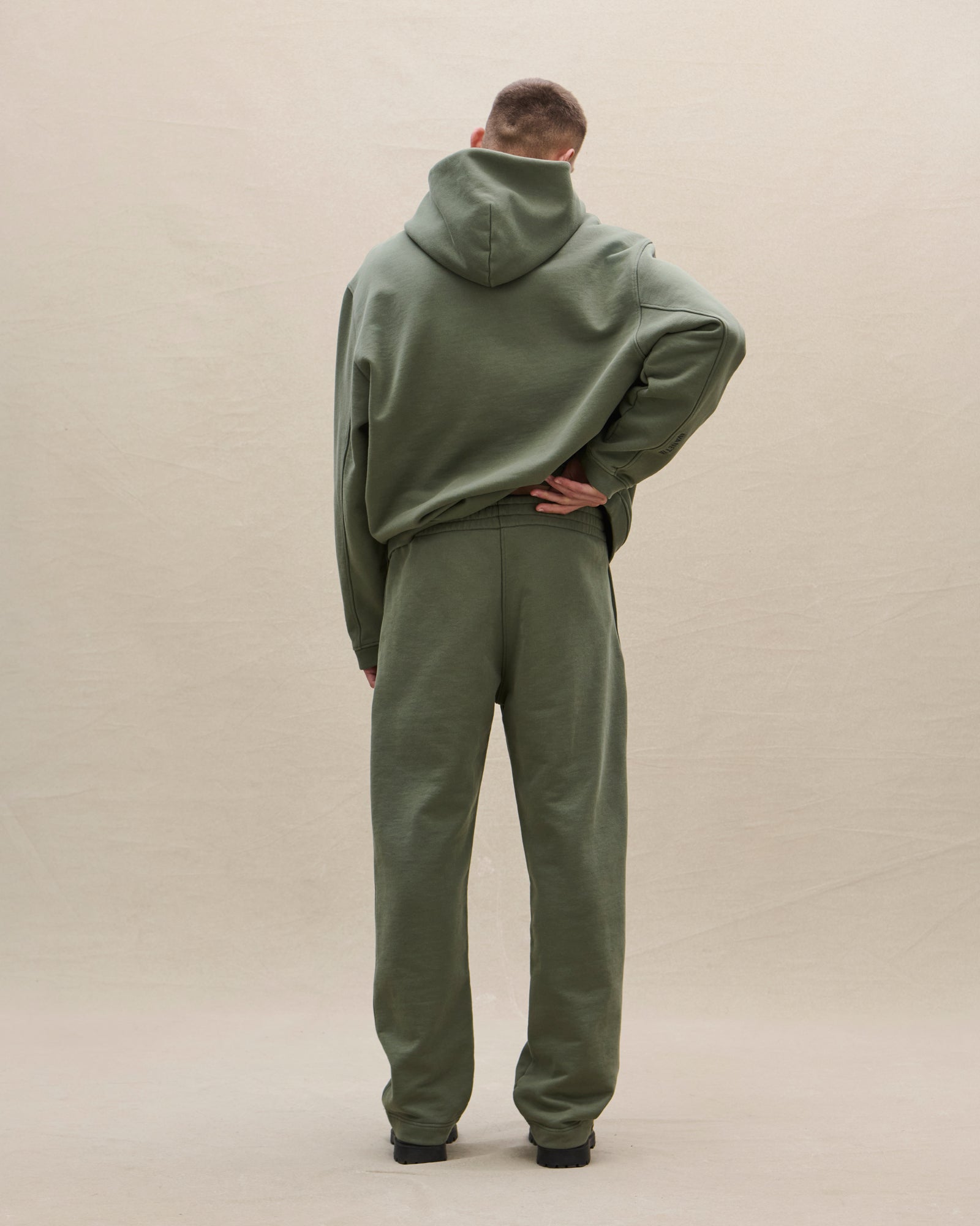 SWEATPANTS 02 - Avanetaa